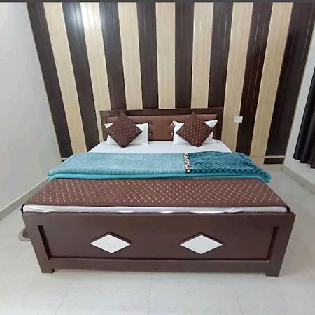 Ramam Hotel By Naavagat 700Mtr From Shri Ram Janambhumi Ayodhya מראה חיצוני תמונה