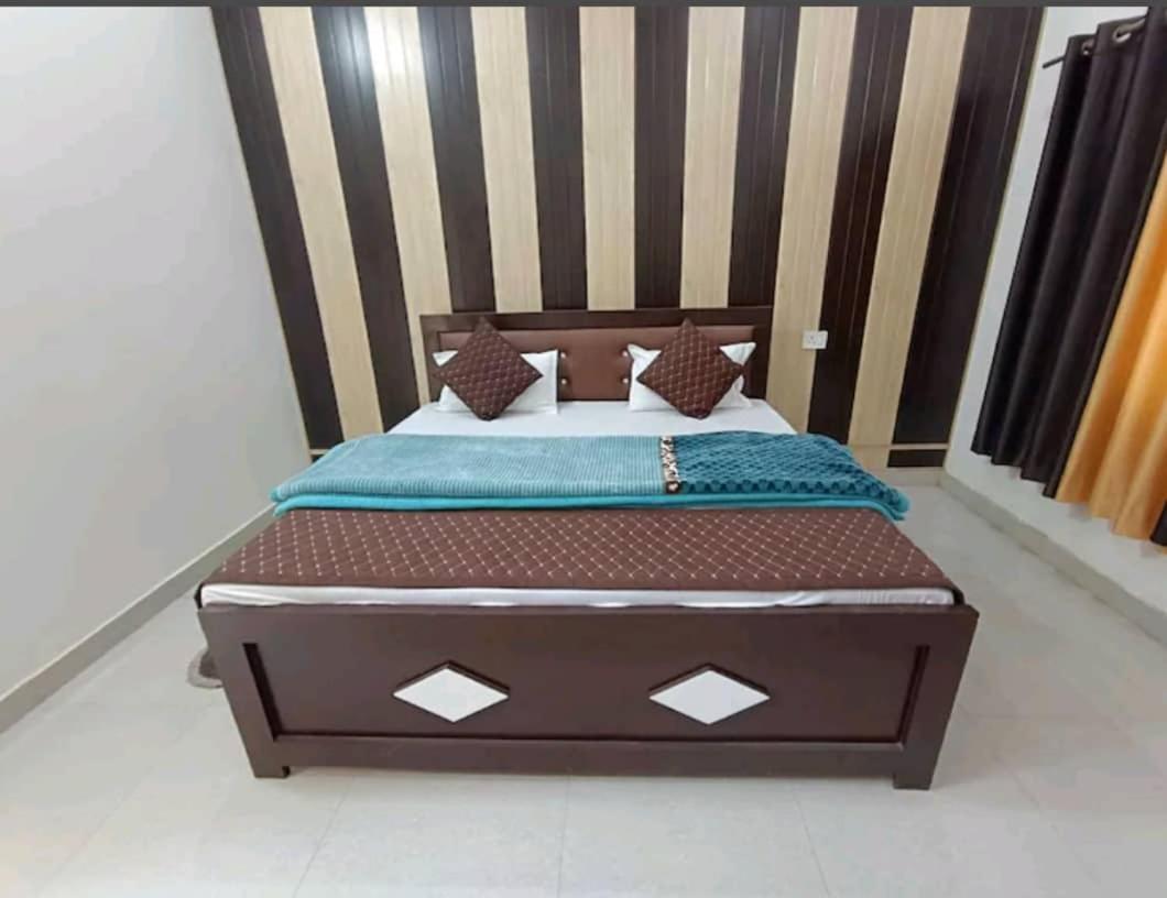 Ramam Hotel By Naavagat 700Mtr From Shri Ram Janambhumi Ayodhya מראה חיצוני תמונה